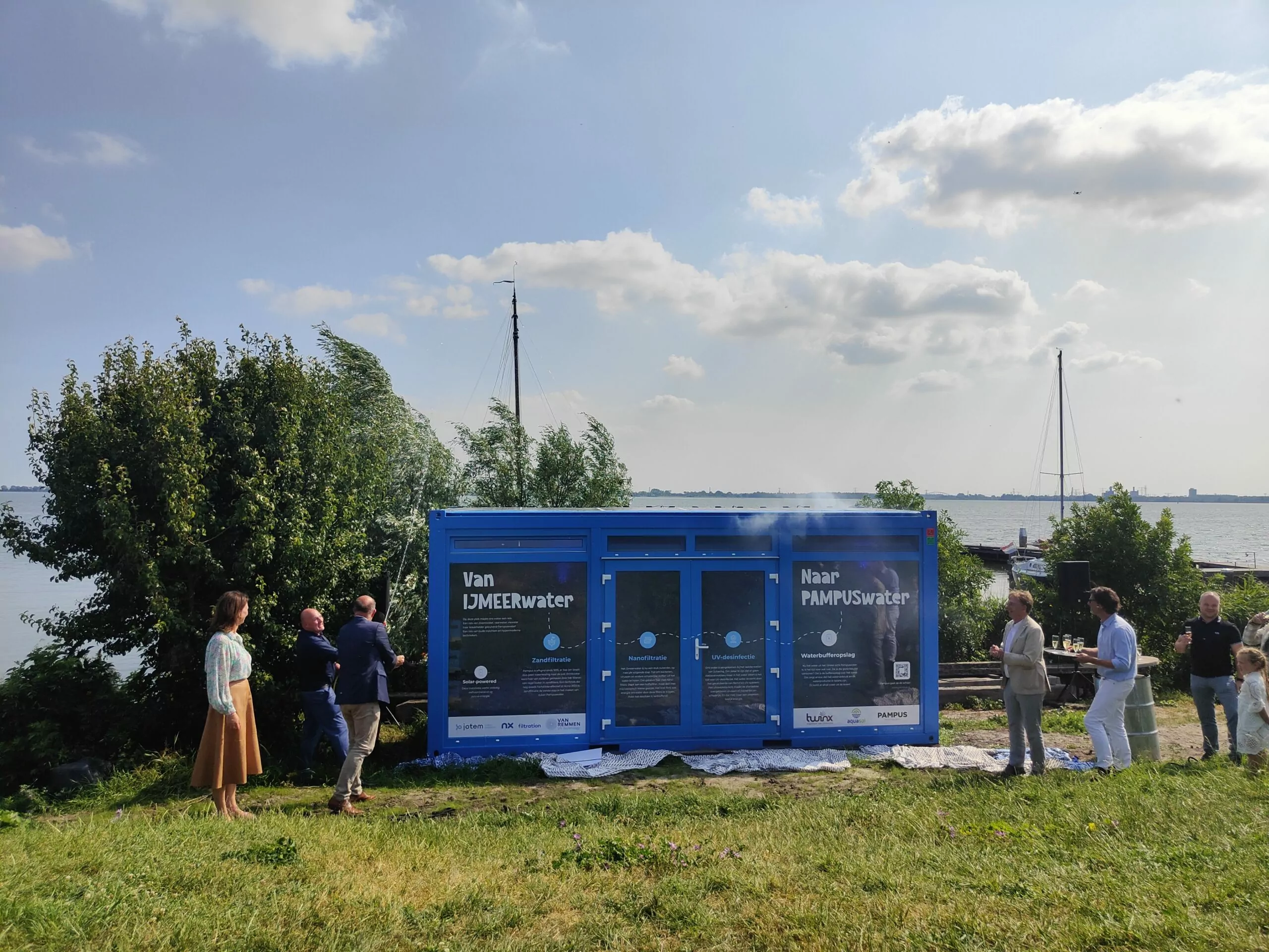 Lancering waterzuivering op Pampus - Decentraal drinkwater - Van Remmen UV Technology 3 Lancering waterzuivering op Pampus - Decentraal drinkwater